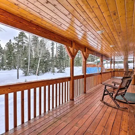 Bright And Cozy Duck Creek Cabin With Grill And Fire Pit